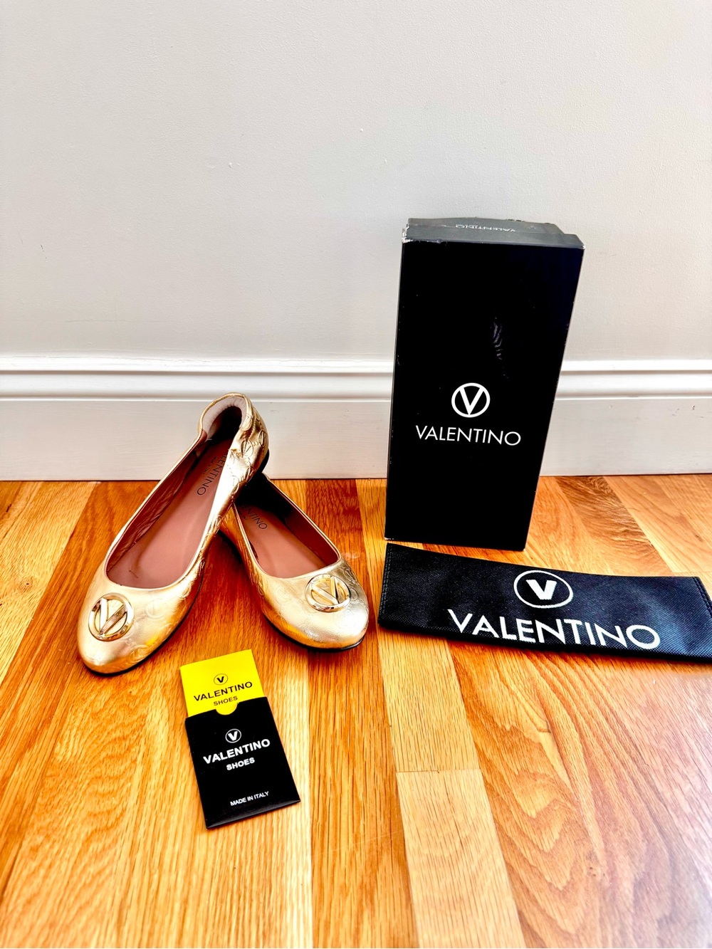 Valentino Calliope Gold Leather Ballet Flats - Size 9